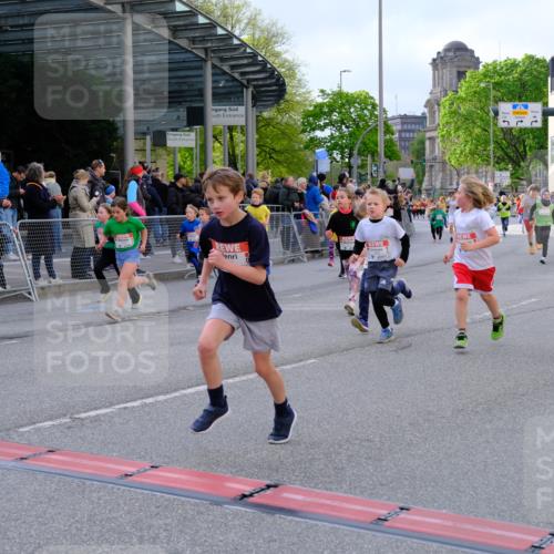 25.04.2026 - Das Zehntel Tim E. http://msf.ph/oto/9569378 25.04.2026 08:57:25 Ziel 1244, 1255, 1455, 1571, 1588, 1668, 1673, 1674, 1748, 1754, 1757, 1895, 1896, 1938, 1951, 1961, 1967, 1972, 1988, 2216, 2280, 2416, 2477, 2489, 2662, 2773, 2790, 3160, 3276, 3344, 3473, 3499, 3591, 3795, 3846, 3855, 3898 meine-sportfotos.de