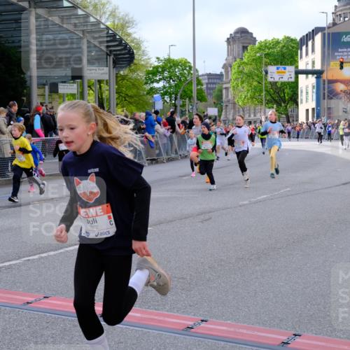 25.04.2026 - Das Zehntel Tim E. http://msf.ph/oto/9569382 25.04.2026 08:57:27 Ziel 1455, 1668, 1673, 1674, 1754, 1757, 1938, 1951, 1961, 1967, 1972, 1988, 2216, 2280, 2416, 2477, 2489, 2773, 2790, 3160, 3276, 3344, 3473, 3499, 3591, 3795, 3846, 3855, 3898 meine-sportfotos.de
