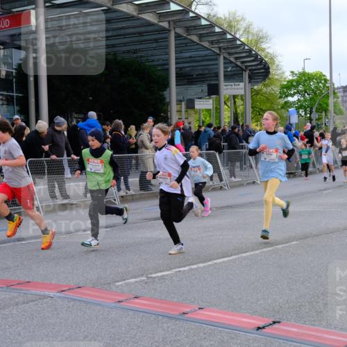 25.04.2026 - Das Zehntel Tim E. http://msf.ph/oto/9569389 25.04.2026 08:57:29 Ziel 1455, 1668, 1673, 1754, 1757, 1938, 1951, 1961, 1967, 1972, 1988, 2280, 2288, 2289, 2416, 2477, 2773, 2790, 3160, 3179, 3187, 3276, 3344, 3473, 3499, 3795, 3898 meine-sportfotos.de