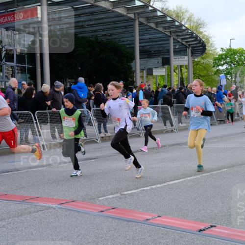 25.04.2026 - Das Zehntel Tim E. http://msf.ph/oto/9569390 25.04.2026 08:57:29 Ziel 1455, 1668, 1673, 1754, 1757, 1938, 1951, 1961, 1967, 1972, 1988, 2280, 2288, 2289, 2416, 2477, 2773, 2790, 3160, 3179, 3187, 3276, 3344, 3473, 3499, 3795, 3898 meine-sportfotos.de