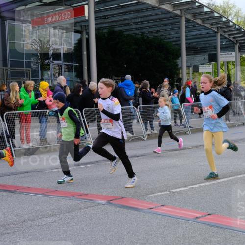 25.04.2026 - Das Zehntel Tim E. http://msf.ph/oto/9569393 25.04.2026 08:57:29 Ziel 1455, 1668, 1673, 1754, 1757, 1938, 1951, 1961, 1967, 1972, 1988, 2280, 2288, 2289, 2416, 2477, 2773, 2790, 3160, 3179, 3187, 3276, 3344, 3473, 3499, 3795, 3898 meine-sportfotos.de