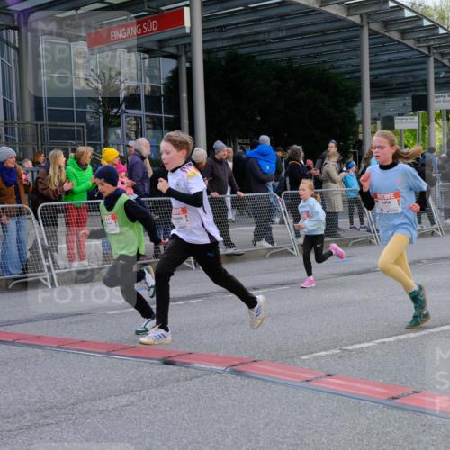 25.04.2026 - Das Zehntel Tim E. http://msf.ph/oto/9569394 25.04.2026 08:57:29 Ziel 1455, 1668, 1673, 1754, 1757, 1938, 1951, 1961, 1967, 1972, 1988, 2280, 2288, 2289, 2416, 2477, 2773, 2790, 3160, 3179, 3187, 3276, 3344, 3473, 3499, 3795, 3898 meine-sportfotos.de