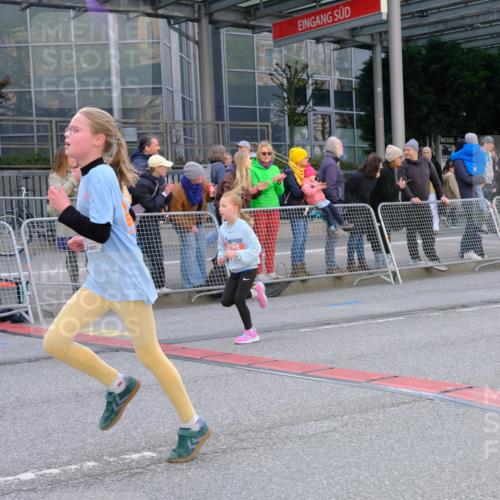 25.04.2026 - Das Zehntel Tim E. http://msf.ph/oto/9569399 25.04.2026 08:57:30 Ziel 1455, 1668, 1673, 1754, 1757, 1938, 1961, 1967, 1972, 1988, 2280, 2288, 2289, 2416, 2423, 2477, 2566, 2773, 2790, 3160, 3179, 3187, 3276, 3344, 3473, 3499, 3795, 3898 meine-sportfotos.de