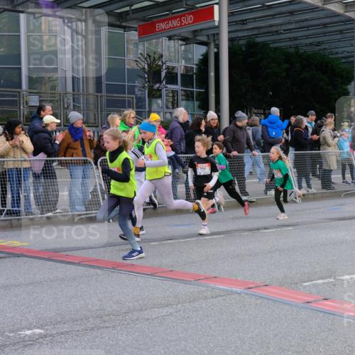 25.04.2026 - Das Zehntel Tim E. http://msf.ph/oto/9569409 25.04.2026 08:57:33 Ziel 1455, 1668, 1673, 1754, 1757, 1819, 1938, 1967, 1972, 2280, 2288, 2289, 2416, 2423, 2566, 2773, 2790, 2853, 3179, 3187, 3224, 3276, 3344, 3466, 3473, 3499, 3795, 3898, 4029 meine-sportfotos.de