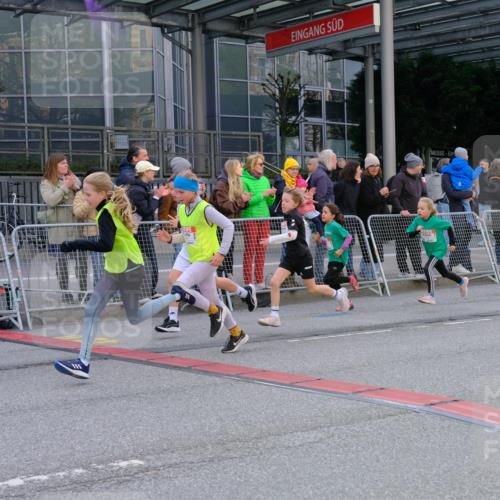25.04.2026 - Das Zehntel Tim E. http://msf.ph/oto/9569411 25.04.2026 08:57:33 Ziel 1455, 1668, 1673, 1754, 1757, 1819, 1938, 1967, 1972, 2280, 2288, 2289, 2416, 2423, 2566, 2773, 2790, 2853, 3179, 3187, 3224, 3276, 3344, 3466, 3473, 3499, 3795, 3898, 4029 meine-sportfotos.de