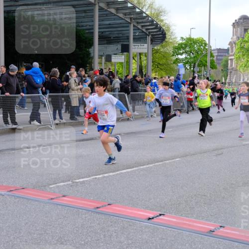 25.04.2026 - Das Zehntel Tim E. http://msf.ph/oto/9569419 25.04.2026 08:57:36 Ziel 1455, 1754, 1819, 1938, 1953, 1990, 2280, 2288, 2289, 2423, 2566, 2773, 2790, 2809, 2821, 2853, 3179, 3187, 3224, 3276, 3342, 3344, 3466, 3795, 4029 meine-sportfotos.de