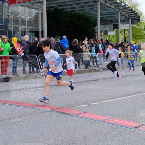 25.04.2026 - Das Zehntel Tim E. http://msf.ph/oto/9569424 25.04.2026 08:57:36 Ziel 1455, 1754, 1819, 1938, 1953, 1990, 2280, 2288, 2289, 2423, 2566, 2773, 2790, 2809, 2821, 2853, 3179, 3187, 3224, 3276, 3342, 3344, 3466, 3795, 4029 meine-sportfotos.de