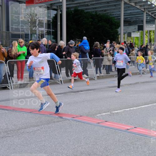 25.04.2026 - Das Zehntel Tim E. http://msf.ph/oto/9569426 25.04.2026 08:57:36 Ziel 1455, 1754, 1819, 1938, 1953, 1990, 2280, 2288, 2289, 2423, 2566, 2773, 2790, 2809, 2821, 2853, 3179, 3187, 3224, 3276, 3342, 3344, 3466, 3795, 4029 meine-sportfotos.de