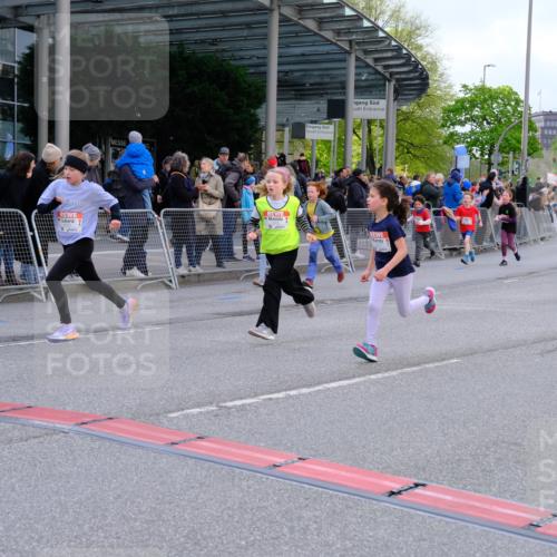 25.04.2026 - Das Zehntel Tim E. http://msf.ph/oto/9569427 25.04.2026 08:57:37 Ziel 1754, 1819, 1938, 1953, 1990, 2288, 2289, 2423, 2566, 2809, 2821, 2853, 3179, 3187, 3224, 3342, 3466, 3795, 4029 meine-sportfotos.de