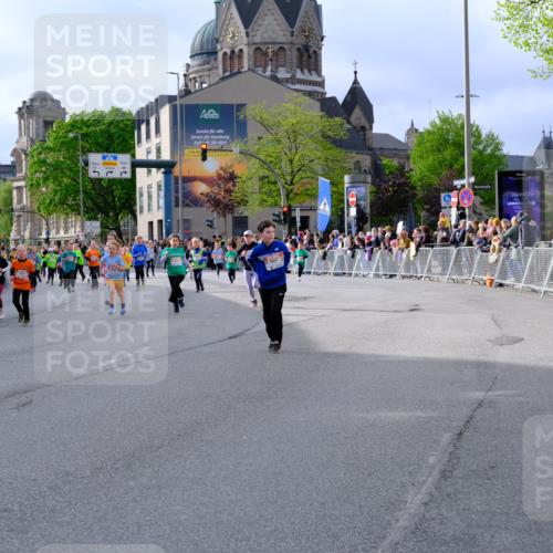 25.04.2026 - Das Zehntel Tim E. http://msf.ph/oto/9569442 25.04.2026 08:57:44 Ziel 1159, 1648, 1656, 1733, 1819, 1953, 1990, 2290, 2809, 2821, 2853, 2916, 3001, 3030, 3034, 3224, 3342, 3804, 3813, 3817, 3931, 4029 meine-sportfotos.de