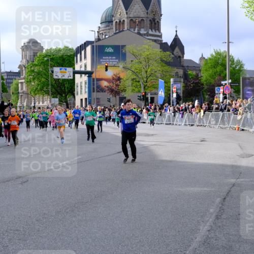 25.04.2026 - Das Zehntel Tim E. http://msf.ph/oto/9569445 25.04.2026 08:57:45 Ziel 1159, 1538, 1578, 1648, 1656, 1733, 1819, 1953, 1990, 2232, 2290, 2809, 2821, 2916, 3001, 3030, 3034, 3224, 3342, 3804, 3813, 3817, 3931 meine-sportfotos.de