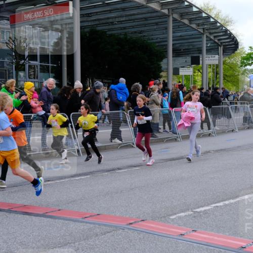 25.04.2026 - Das Zehntel Tim E. http://msf.ph/oto/9569458 25.04.2026 08:57:49 Ziel 1159, 1211, 1538, 1578, 1648, 1656, 1733, 2147, 2150, 2232, 2290, 2314, 2471, 2916, 2974, 3001, 3030, 3034, 3281, 3297, 3368, 3381, 3804, 3813, 3817, 3894, 3931 meine-sportfotos.de
