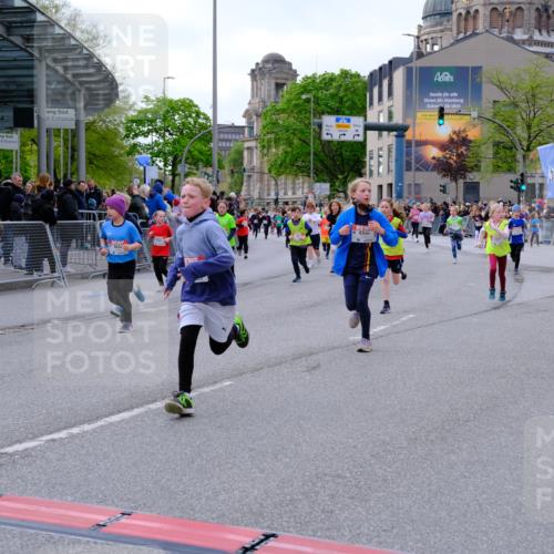 25.04.2026 - Das Zehntel Tim E. http://msf.ph/oto/9569486 25.04.2026 08:58:07 Ziel 1019, 1029, 1046, 1144, 1276, 1512, 1543, 1552, 2426, 2447, 2476, 2561, 2580, 2861, 3166, 3200, 3353, 3455, 3687, 3911, 3942 meine-sportfotos.de
