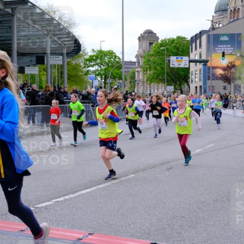 25.04.2026 - Das Zehntel Tim E. http://msf.ph/oto/9569492 25.04.2026 08:58:09 Ziel 1019, 1029, 1046, 1144, 1163, 1276, 1402, 1512, 1543, 1552, 1672, 1964, 2030, 2035, 2426, 2447, 2476, 2861, 2976, 2992, 3166, 3200, 3257, 3353, 3455, 3507, 3687, 3911, 3942, 3943 meine-sportfotos.de