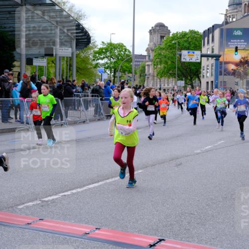 25.04.2026 - Das Zehntel Tim E. http://msf.ph/oto/9569498 25.04.2026 08:58:10 Ziel 1046, 1144, 1163, 1276, 1402, 1512, 1543, 1552, 1672, 1892, 1894, 1964, 2030, 2035, 2426, 2447, 2861, 2867, 2976, 2992, 3166, 3200, 3257, 3353, 3455, 3507, 3687, 3911, 3942, 3943 meine-sportfotos.de
