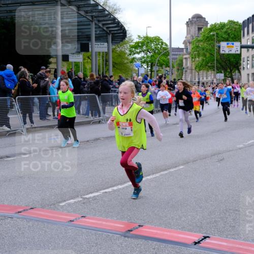 25.04.2026 - Das Zehntel Tim E. http://msf.ph/oto/9569501 25.04.2026 08:58:10 Ziel 1046, 1144, 1163, 1276, 1402, 1512, 1543, 1552, 1672, 1892, 1894, 1964, 2030, 2035, 2426, 2447, 2861, 2867, 2976, 2992, 3166, 3200, 3257, 3353, 3455, 3507, 3687, 3911, 3942, 3943 meine-sportfotos.de