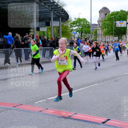 25.04.2026 - Das Zehntel Tim E. http://msf.ph/oto/9569502 25.04.2026 08:58:10 Ziel 1046, 1144, 1163, 1276, 1402, 1512, 1543, 1552, 1672, 1892, 1894, 1964, 2030, 2035, 2426, 2447, 2861, 2867, 2976, 2992, 3166, 3200, 3257, 3353, 3455, 3507, 3687, 3911, 3942, 3943 meine-sportfotos.de