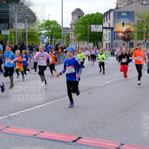 25.04.2026 - Das Zehntel Tim E. http://msf.ph/oto/9569508 25.04.2026 08:58:12 Ziel 1046, 1144, 1163, 1276, 1402, 1512, 1672, 1839, 1892, 1894, 1964, 1966, 2014, 2030, 2035, 2330, 2426, 2447, 2867, 2976, 2986, 2992, 3166, 3200, 3257, 3353, 3455, 3479, 3507, 3687, 3942, 3943, 3965 meine-sportfotos.de