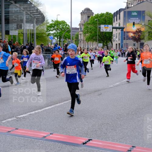 25.04.2026 - Das Zehntel Tim E. http://msf.ph/oto/9569510 25.04.2026 08:58:13 Ziel 1046, 1163, 1276, 1402, 1404, 1512, 1672, 1755, 1839, 1892, 1894, 1964, 1966, 1994, 2014, 2030, 2035, 2330, 2426, 2447, 2867, 2976, 2986, 2992, 3166, 3200, 3257, 3353, 3355, 3361, 3455, 3479, 3507, 3687, 3725, 3943, 3965 meine-sportfotos.de