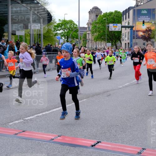 25.04.2026 - Das Zehntel Tim E. http://msf.ph/oto/9569512 25.04.2026 08:58:13 Ziel 1046, 1163, 1276, 1402, 1404, 1512, 1672, 1755, 1839, 1892, 1894, 1964, 1966, 1994, 2014, 2030, 2035, 2330, 2426, 2447, 2867, 2976, 2986, 2992, 3166, 3200, 3257, 3353, 3355, 3361, 3455, 3479, 3507, 3687, 3725, 3943, 3965 meine-sportfotos.de