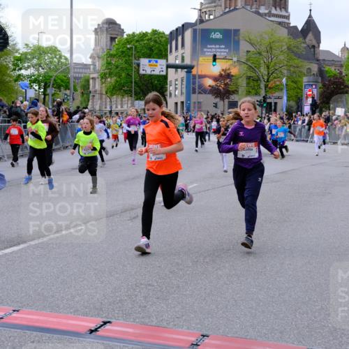 25.04.2026 - Das Zehntel Tim E. http://msf.ph/oto/9569514 25.04.2026 08:58:14 Ziel 1046, 1163, 1276, 1402, 1404, 1512, 1672, 1755, 1756, 1839, 1892, 1894, 1964, 1966, 1994, 2014, 2030, 2035, 2111, 2330, 2426, 2447, 2867, 2976, 2986, 2992, 3166, 3200, 3257, 3353, 3355, 3361, 3455, 3479, 3507, 3687, 3725, 3943, 3965 meine-sportfotos.de