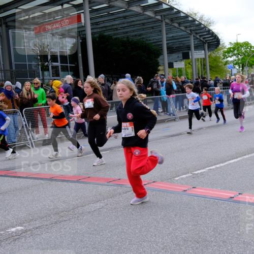 25.04.2026 - Das Zehntel Tim E. http://msf.ph/oto/9569518 25.04.2026 08:58:15 Ziel 1046, 1163, 1276, 1402, 1404, 1512, 1672, 1755, 1756, 1839, 1892, 1894, 1964, 1966, 1994, 2014, 2030, 2035, 2111, 2330, 2426, 2447, 2867, 2976, 2986, 2992, 3166, 3200, 3257, 3278, 3353, 3355, 3361, 3455, 3467, 3479, 3503, 3507, 3725, 3918, 3928, 3943, 3965 meine-sportfotos.de