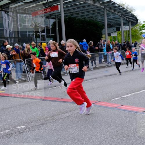 25.04.2026 - Das Zehntel Tim E. http://msf.ph/oto/9569519 25.04.2026 08:58:15 Ziel 1046, 1163, 1276, 1402, 1404, 1512, 1672, 1755, 1756, 1839, 1892, 1894, 1964, 1966, 1994, 2014, 2030, 2035, 2111, 2330, 2426, 2447, 2867, 2976, 2986, 2992, 3166, 3200, 3257, 3278, 3353, 3355, 3361, 3455, 3467, 3479, 3503, 3507, 3725, 3918, 3928, 3943, 3965 meine-sportfotos.de