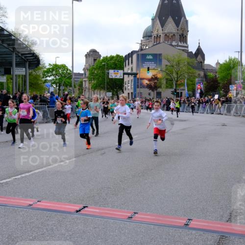 25.04.2026 - Das Zehntel Tim E. http://msf.ph/oto/9569533 25.04.2026 08:58:19 Ziel 1163, 1402, 1404, 1512, 1601, 1672, 1755, 1756, 1839, 1892, 1894, 1964, 1966, 1970, 1994, 2007, 2014, 2027, 2030, 2033, 2035, 2111, 2330, 2553, 2856, 2866, 2867, 2976, 2986, 2992, 3084, 3095, 3158, 3257, 3278, 3326, 3355, 3361, 3467, 3479, 3486, 3503, 3507, 3538, 3725, 3918, 3928, 3943, 3965 meine-sportfotos.de