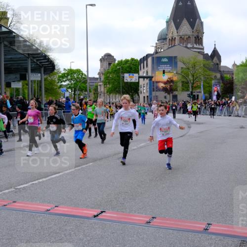 25.04.2026 - Das Zehntel Tim E. http://msf.ph/oto/9569536 25.04.2026 08:58:19 Ziel 1163, 1402, 1404, 1512, 1601, 1672, 1755, 1756, 1839, 1892, 1894, 1964, 1966, 1970, 1994, 2007, 2014, 2027, 2030, 2033, 2035, 2111, 2330, 2553, 2856, 2866, 2867, 2976, 2986, 2992, 3084, 3095, 3158, 3257, 3278, 3326, 3355, 3361, 3467, 3479, 3486, 3503, 3507, 3538, 3725, 3918, 3928, 3943, 3965 meine-sportfotos.de