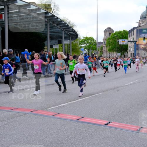 25.04.2026 - Das Zehntel Tim E. http://msf.ph/oto/9569543 25.04.2026 08:58:21 Ziel 1163, 1165, 1402, 1404, 1601, 1630, 1755, 1756, 1839, 1892, 1894, 1966, 1970, 1994, 2007, 2014, 2027, 2030, 2033, 2035, 2111, 2330, 2331, 2345, 2385, 2553, 2856, 2866, 2867, 2986, 3084, 3095, 3158, 3257, 3278, 3326, 3355, 3361, 3467, 3479, 3486, 3503, 3507, 3528, 3538, 3725, 3918, 3928, 3955, 3965 meine-sportfotos.de