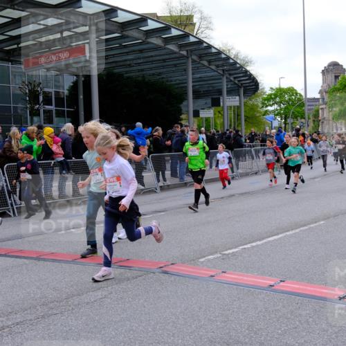 25.04.2026 - Das Zehntel Tim E. http://msf.ph/oto/9569551 25.04.2026 08:58:22 Ziel 1162, 1165, 1404, 1601, 1626, 1630, 1755, 1756, 1839, 1892, 1894, 1966, 1970, 1994, 2007, 2014, 2027, 2033, 2111, 2330, 2331, 2345, 2385, 2441, 2553, 2714, 2838, 2856, 2866, 2867, 2986, 3084, 3095, 3158, 3278, 3326, 3355, 3361, 3467, 3479, 3486, 3503, 3528, 3538, 3565, 3725, 3918, 3928, 3955, 3965 meine-sportfotos.de