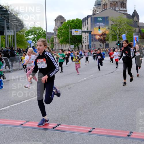 25.04.2026 - Das Zehntel Tim E. http://msf.ph/oto/9569559 25.04.2026 08:58:25 Ziel 1162, 1165, 1404, 1600, 1601, 1605, 1619, 1626, 1630, 1755, 1756, 1970, 1994, 2007, 2027, 2033, 2093, 2111, 2331, 2337, 2345, 2385, 2441, 2465, 2553, 2714, 2838, 2854, 2856, 2863, 2866, 2885, 2887, 3084, 3095, 3158, 3278, 3326, 3355, 3361, 3467, 3486, 3503, 3518, 3528, 3538, 3565, 3702, 3725, 3918, 3928, 3955 meine-sportfotos.de