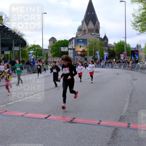 25.04.2026 - Das Zehntel Tim E. http://msf.ph/oto/9569565 25.04.2026 08:58:27 Ziel 1162, 1165, 1600, 1601, 1605, 1619, 1626, 1630, 1970, 2007, 2027, 2033, 2093, 2331, 2337, 2345, 2385, 2441, 2465, 2553, 2582, 2714, 2838, 2854, 2856, 2863, 2866, 2885, 2887, 3084, 3095, 3158, 3278, 3326, 3376, 3467, 3486, 3503, 3518, 3528, 3538, 3565, 3702, 3918, 3928, 3955 meine-sportfotos.de
