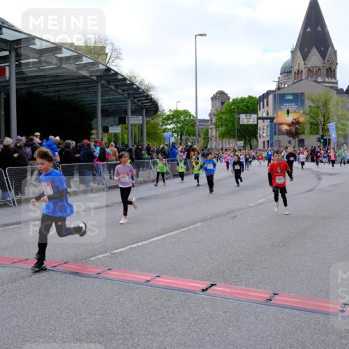 25.04.2026 - Das Zehntel Tim E. http://msf.ph/oto/9569585 25.04.2026 08:58:30 Ziel 1162, 1165, 1600, 1605, 1619, 1626, 1630, 1670, 2007, 2027, 2093, 2331, 2337, 2345, 2385, 2441, 2465, 2582, 2714, 2838, 2854, 2856, 2863, 2866, 2885, 2887, 2927, 3143, 3157, 3158, 3326, 3376, 3518, 3528, 3565, 3702, 3900, 3955 meine-sportfotos.de