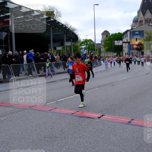 25.04.2026 - Das Zehntel Tim E. http://msf.ph/oto/9569588 25.04.2026 08:58:32 Ziel 1071, 1158, 1162, 1165, 1421, 1600, 1605, 1619, 1626, 1630, 1670, 2093, 2331, 2337, 2345, 2385, 2441, 2465, 2582, 2714, 2838, 2854, 2863, 2885, 2887, 2927, 3143, 3157, 3376, 3443, 3518, 3528, 3565, 3702, 3900, 3955 meine-sportfotos.de