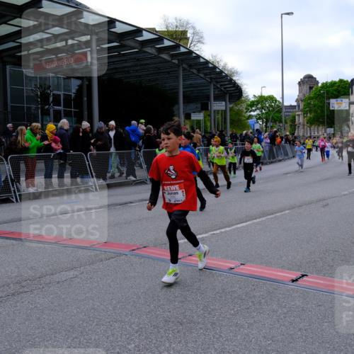 25.04.2026 - Das Zehntel Tim E. http://msf.ph/oto/9569592 25.04.2026 08:58:32 Ziel 1071, 1158, 1162, 1165, 1421, 1600, 1605, 1619, 1626, 1630, 1670, 2093, 2331, 2337, 2345, 2385, 2441, 2465, 2582, 2714, 2838, 2854, 2863, 2885, 2887, 2927, 3143, 3157, 3376, 3443, 3518, 3528, 3565, 3702, 3900, 3955 meine-sportfotos.de