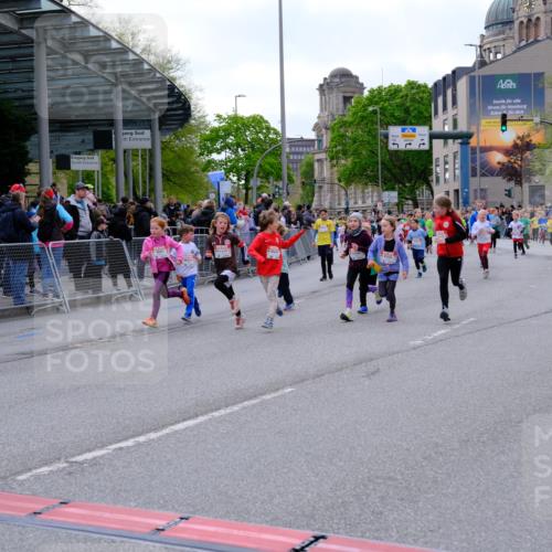25.04.2026 - Das Zehntel Tim E. http://msf.ph/oto/9569606 25.04.2026 08:58:38 Ziel 1071, 1096, 1158, 1177, 1409, 1421, 1422, 1487, 1494, 1544, 1670, 1940, 2252, 2255, 2349, 2410, 2582, 2927, 3143, 3157, 3350, 3357, 3376, 3378, 3383, 3403, 3412, 3422, 3443, 3748, 3751, 3752, 3900, 3913, 4066 meine-sportfotos.de