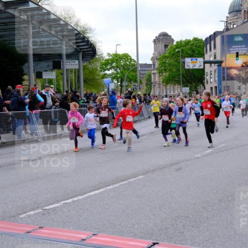 25.04.2026 - Das Zehntel Tim E. http://msf.ph/oto/9569607 25.04.2026 08:58:38 Ziel 1071, 1096, 1158, 1177, 1409, 1421, 1422, 1487, 1494, 1544, 1670, 1940, 2252, 2255, 2349, 2410, 2582, 2927, 3143, 3157, 3350, 3357, 3376, 3378, 3383, 3403, 3412, 3422, 3443, 3748, 3751, 3752, 3900, 3913, 4066 meine-sportfotos.de