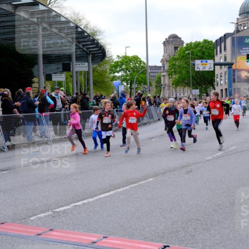 25.04.2026 - Das Zehntel Tim E. http://msf.ph/oto/9569608 25.04.2026 08:58:38 Ziel 1071, 1096, 1158, 1177, 1409, 1421, 1422, 1487, 1494, 1544, 1670, 1940, 2252, 2255, 2349, 2410, 2582, 2927, 3143, 3157, 3350, 3357, 3376, 3378, 3383, 3403, 3412, 3422, 3443, 3748, 3751, 3752, 3900, 3913, 4066 meine-sportfotos.de