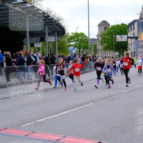 25.04.2026 - Das Zehntel Tim E. http://msf.ph/oto/9569609 25.04.2026 08:58:39 Ziel 1071, 1096, 1158, 1177, 1409, 1421, 1422, 1487, 1494, 1544, 1670, 1940, 2252, 2255, 2349, 2410, 2582, 2927, 3143, 3157, 3350, 3357, 3378, 3383, 3403, 3412, 3422, 3438, 3443, 3748, 3751, 3752, 3900, 3913, 4066 meine-sportfotos.de