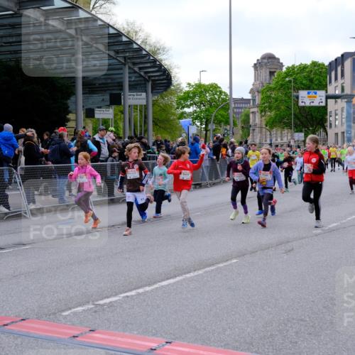 25.04.2026 - Das Zehntel Tim E. http://msf.ph/oto/9569611 25.04.2026 08:58:39 Ziel 1071, 1096, 1158, 1177, 1409, 1421, 1422, 1487, 1494, 1544, 1670, 1940, 2252, 2255, 2349, 2410, 2582, 2927, 3143, 3157, 3350, 3357, 3378, 3383, 3403, 3412, 3422, 3438, 3443, 3748, 3751, 3752, 3900, 3913, 4066 meine-sportfotos.de