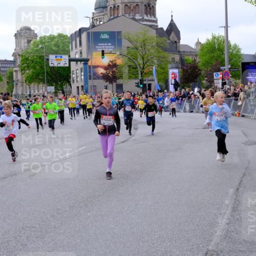 25.04.2026 - Das Zehntel Tim E. http://msf.ph/oto/9569635 25.04.2026 08:58:44 Ziel 1071, 1096, 1158, 1177, 1361, 1409, 1421, 1422, 1475, 1487, 1494, 1507, 1508, 1544, 1660, 1694, 1845, 1849, 1908, 1940, 1995, 2252, 2255, 2333, 2349, 2410, 2419, 2792, 2830, 2915, 3350, 3357, 3378, 3383, 3403, 3412, 3422, 3438, 3443, 3661, 3717, 3748, 3751, 3752, 3800, 3856, 3913, 4066 meine-sportfotos.de