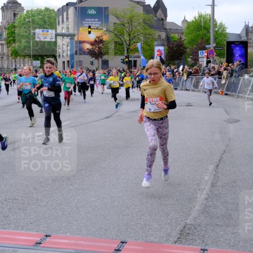 25.04.2026 - Das Zehntel Tim E. http://msf.ph/oto/9569649 25.04.2026 08:58:47 Ziel 1096, 1177, 1361, 1467, 1475, 1487, 1494, 1507, 1508, 1547, 1549, 1660, 1694, 1845, 1849, 1908, 1940, 1995, 2022, 2099, 2252, 2255, 2333, 2349, 2419, 2433, 2539, 2744, 2771, 2775, 2792, 2803, 2830, 2915, 2952, 2955, 2961, 3357, 3403, 3412, 3422, 3438, 3492, 3661, 3679, 3717, 3748, 3751, 3800, 3856, 3913, 4066 meine-sportfotos.de