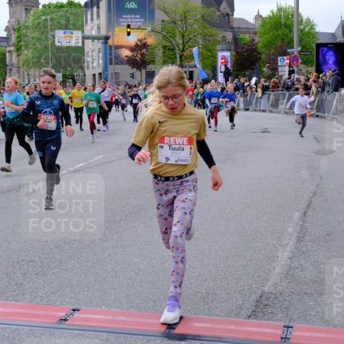 25.04.2026 - Das Zehntel Tim E. http://msf.ph/oto/9569653 25.04.2026 08:58:47 Ziel 1096, 1177, 1361, 1467, 1475, 1487, 1494, 1507, 1508, 1547, 1549, 1660, 1694, 1845, 1849, 1908, 1940, 1995, 2022, 2099, 2252, 2255, 2333, 2349, 2419, 2433, 2539, 2744, 2771, 2775, 2792, 2803, 2830, 2915, 2952, 2955, 2961, 3357, 3403, 3412, 3422, 3438, 3492, 3661, 3679, 3717, 3748, 3751, 3800, 3856, 3913, 4066 meine-sportfotos.de
