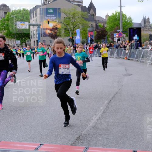 25.04.2026 - Das Zehntel Tim E. http://msf.ph/oto/9569667 25.04.2026 08:58:52 Ziel 1129, 1178, 1361, 1423, 1467, 1475, 1507, 1508, 1547, 1549, 1660, 1694, 1845, 1849, 1908, 1995, 2006, 2022, 2041, 2099, 2333, 2419, 2433, 2437, 2467, 2488, 2498, 2539, 2732, 2744, 2750, 2771, 2775, 2792, 2803, 2830, 2915, 2952, 2955, 2961, 3108, 3113, 3404, 3418, 3427, 3492, 3661, 3679, 3717, 3800, 3856, 3883, 3897 meine-sportfotos.de