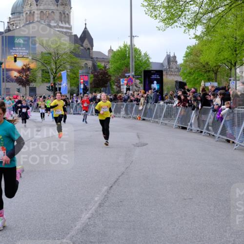 25.04.2026 - Das Zehntel Tim E. http://msf.ph/oto/9569669 25.04.2026 08:58:53 Ziel 1129, 1178, 1361, 1423, 1467, 1507, 1508, 1547, 1549, 1660, 1694, 1829, 1845, 1849, 1908, 1995, 2006, 2022, 2041, 2099, 2433, 2437, 2467, 2488, 2498, 2539, 2732, 2744, 2750, 2771, 2775, 2792, 2803, 2830, 2915, 2952, 2955, 2961, 3108, 3113, 3174, 3208, 3404, 3418, 3427, 3492, 3661, 3679, 3717, 3800, 3856, 3883, 3897 meine-sportfotos.de