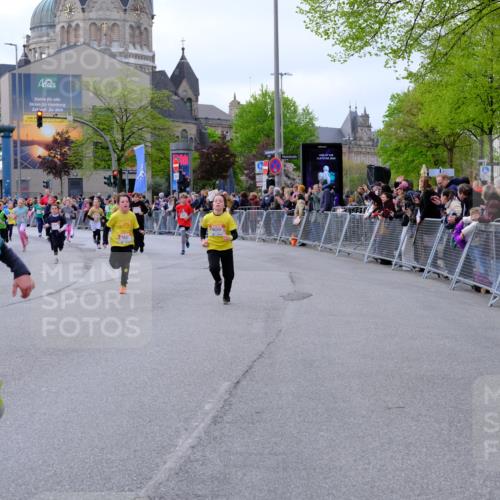 25.04.2026 - Das Zehntel Tim E. http://msf.ph/oto/9569671 25.04.2026 08:58:53 Ziel 1129, 1178, 1361, 1423, 1467, 1507, 1508, 1547, 1549, 1660, 1694, 1829, 1845, 1849, 1908, 1995, 2006, 2022, 2041, 2099, 2433, 2437, 2467, 2488, 2498, 2539, 2732, 2744, 2750, 2771, 2775, 2792, 2803, 2830, 2915, 2952, 2955, 2961, 3108, 3113, 3174, 3208, 3404, 3418, 3427, 3492, 3661, 3679, 3717, 3800, 3856, 3883, 3897 meine-sportfotos.de