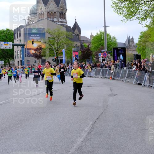 25.04.2026 - Das Zehntel Tim E. http://msf.ph/oto/9569675 25.04.2026 08:58:54 Ziel 1129, 1178, 1251, 1361, 1377, 1423, 1467, 1507, 1508, 1547, 1549, 1660, 1694, 1829, 1845, 1849, 1908, 1995, 2006, 2022, 2041, 2099, 2433, 2437, 2467, 2488, 2498, 2507, 2539, 2732, 2744, 2750, 2771, 2775, 2803, 2952, 2955, 2961, 3108, 3113, 3174, 3208, 3404, 3418, 3427, 3492, 3661, 3679, 3717, 3856, 3883, 3897, 3937 meine-sportfotos.de