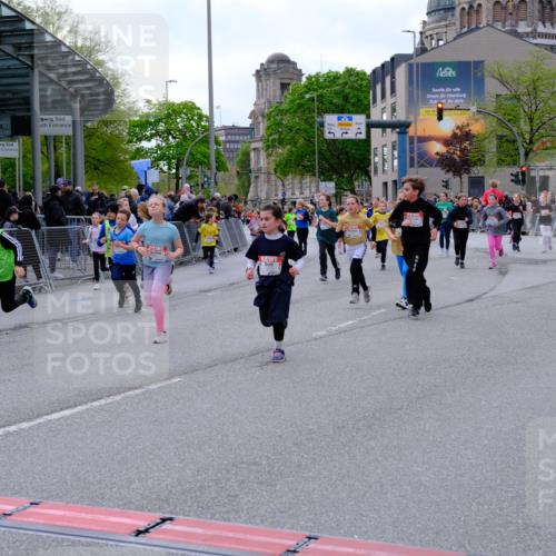 25.04.2026 - Das Zehntel Tim E. http://msf.ph/oto/9569685 25.04.2026 08:58:58 Ziel 1129, 1142, 1178, 1251, 1377, 1423, 1547, 1549, 1597, 1829, 2006, 2022, 2041, 2048, 2099, 2347, 2437, 2445, 2467, 2488, 2498, 2507, 2539, 2652, 2683, 2721, 2732, 2750, 2771, 2775, 2803, 2952, 2961, 3108, 3113, 3174, 3208, 3404, 3418, 3427, 3511, 3541, 3622, 3626, 3713, 3720, 3883, 3897, 3912, 3937 meine-sportfotos.de