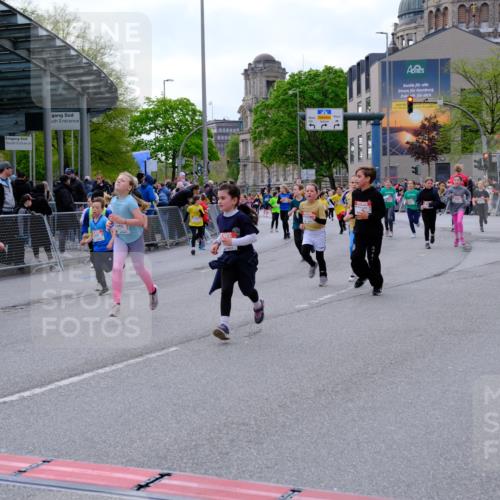 25.04.2026 - Das Zehntel Tim E. http://msf.ph/oto/9569687 25.04.2026 08:58:58 Ziel 1129, 1142, 1178, 1251, 1377, 1423, 1547, 1549, 1597, 1829, 2006, 2022, 2041, 2048, 2099, 2347, 2437, 2445, 2467, 2488, 2498, 2507, 2539, 2652, 2683, 2721, 2732, 2750, 2771, 2775, 2803, 2952, 2961, 3108, 3113, 3174, 3208, 3404, 3418, 3427, 3511, 3541, 3622, 3626, 3713, 3720, 3883, 3897, 3912, 3937 meine-sportfotos.de